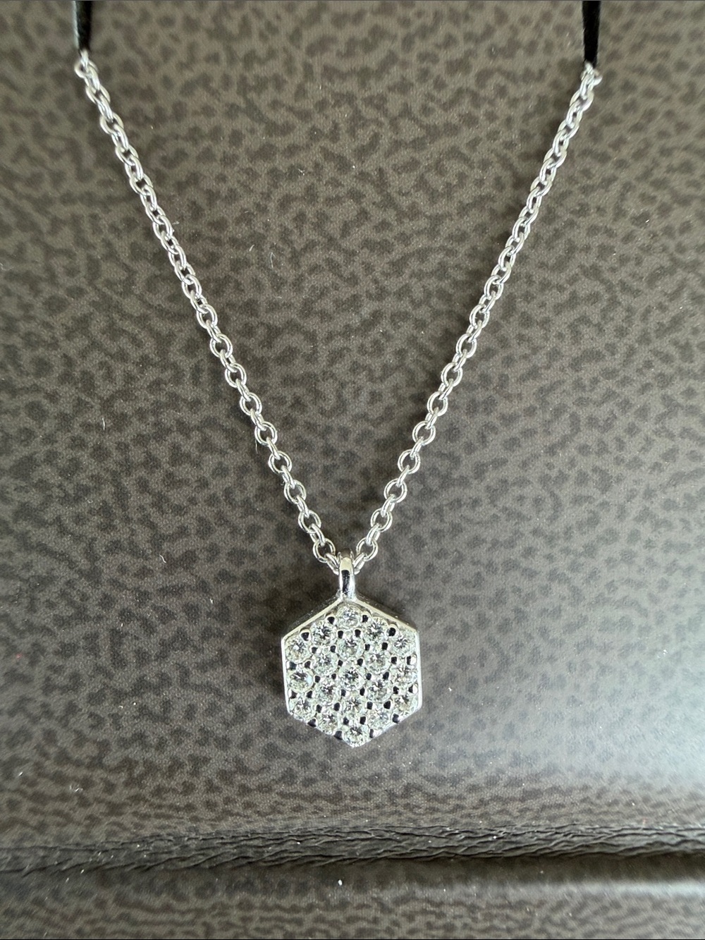 Maison Birks 18K White Gold Diamond Necklace - Picture 6 of 17